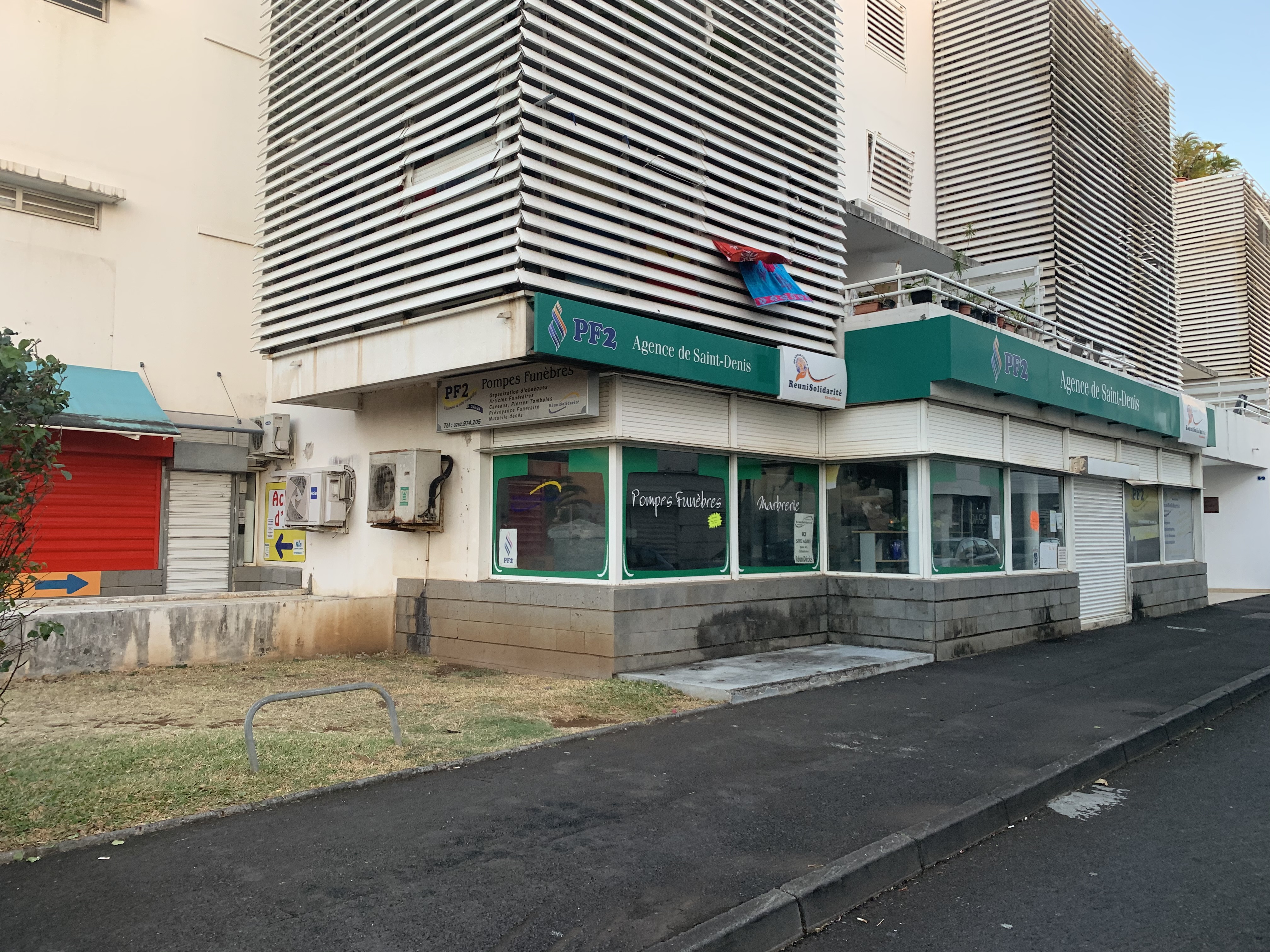 location immobilier professionnel Local commercial et professionnel